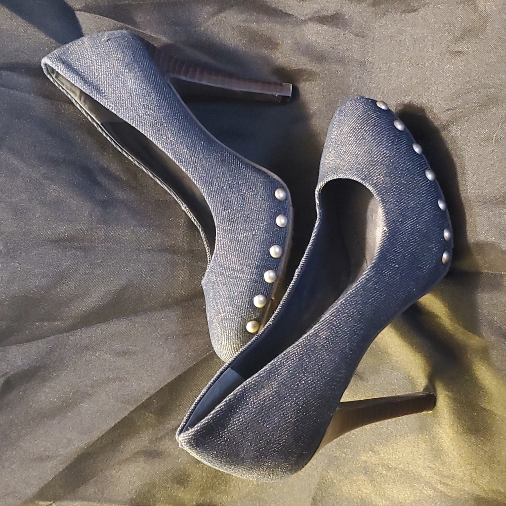BCBG High Heels